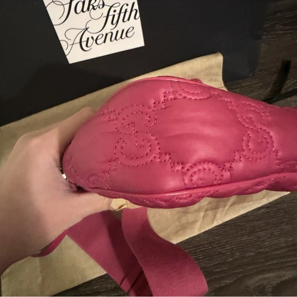 Gucci Matelasse Pink Quilted Crossbody Bag retail $3500 - Picture 6 of 16